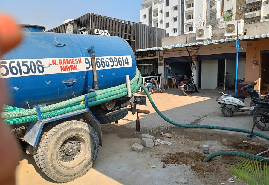 Emergency Sewage Cleaning Services service illustration